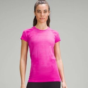 lululemon Swiftly Tech Short-Sleeve Shirt 2.0 - marble dye sonic pink